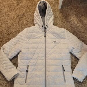 New Balance Women's Light Gray Hooded Puffer Jacket